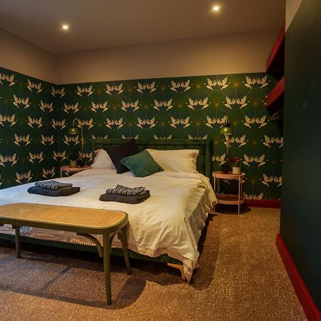 Stay With Airhgt @ Luxe Apartment In Central Harrogate Bagian luar foto