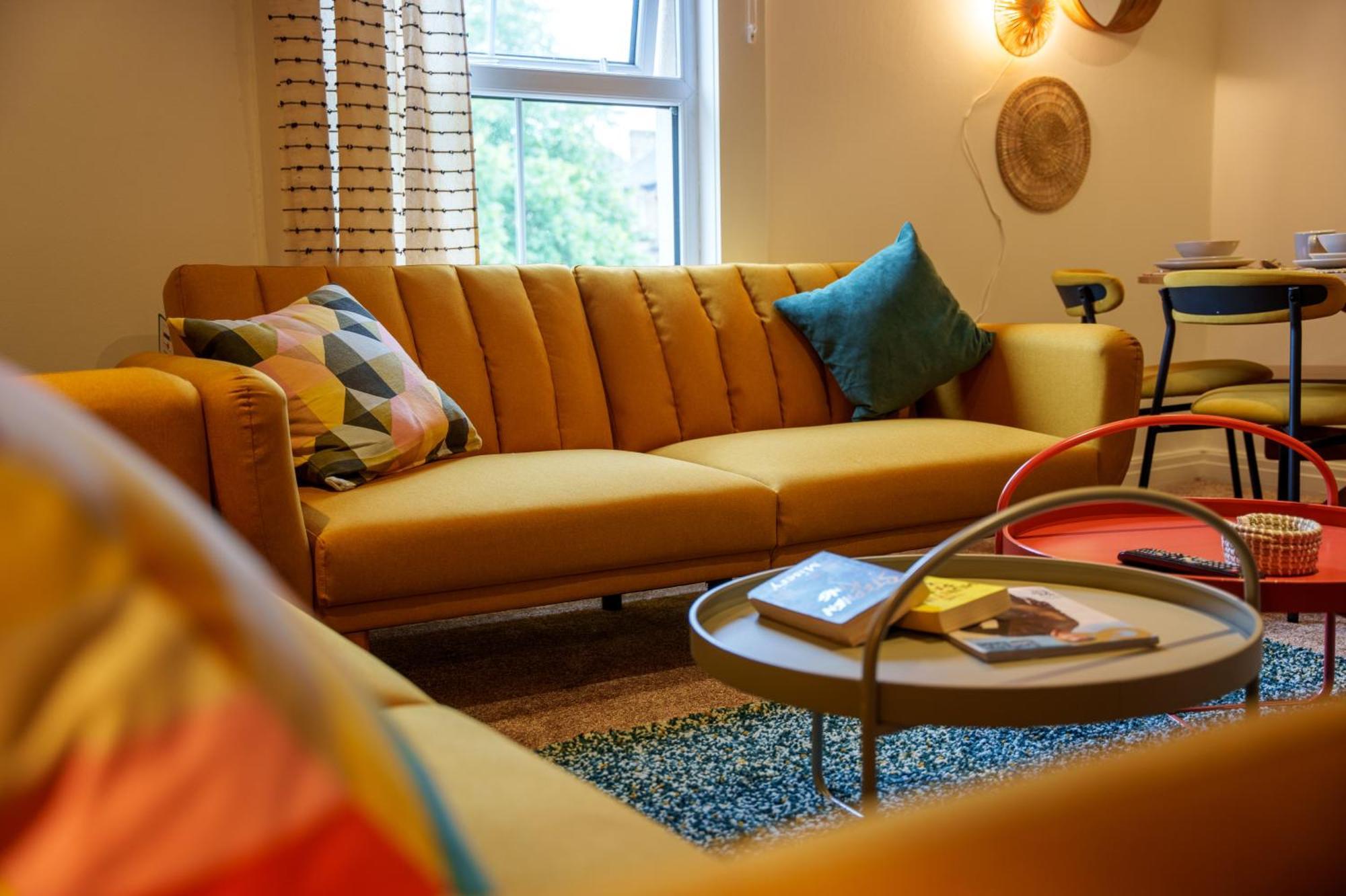 Stay With Airhgt @ Luxe Apartment In Central Harrogate Bagian luar foto