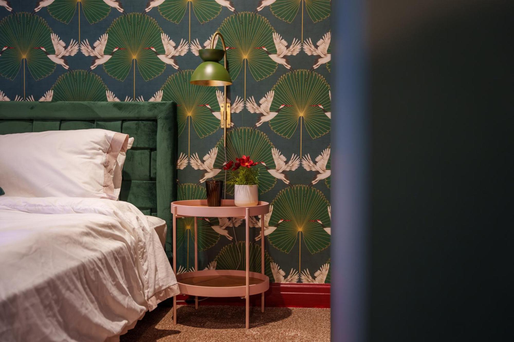 Stay With Airhgt @ Luxe Apartment In Central Harrogate Bagian luar foto